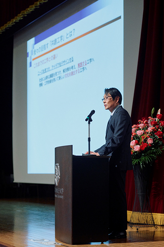 大瀧共創工学部長による新学部紹介の様子